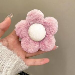 Soft Bloom Flafy hair claw