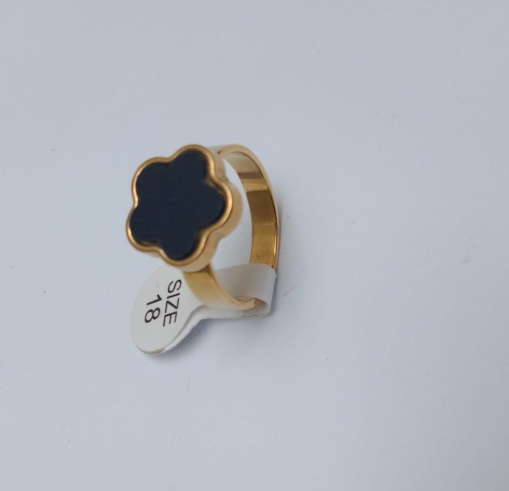 Gold Black Flower Ring